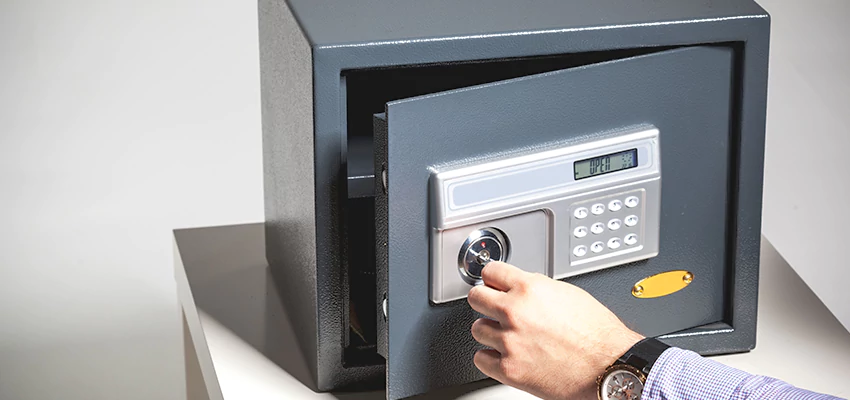 Jewelry Safe Unlocking Service in Castaic, California